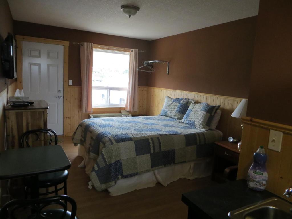 Fort Motel Fort Macleod Oda fotoğraf