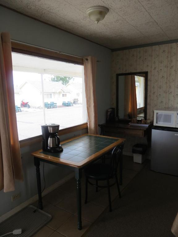 Fort Motel Fort Macleod Oda fotoğraf